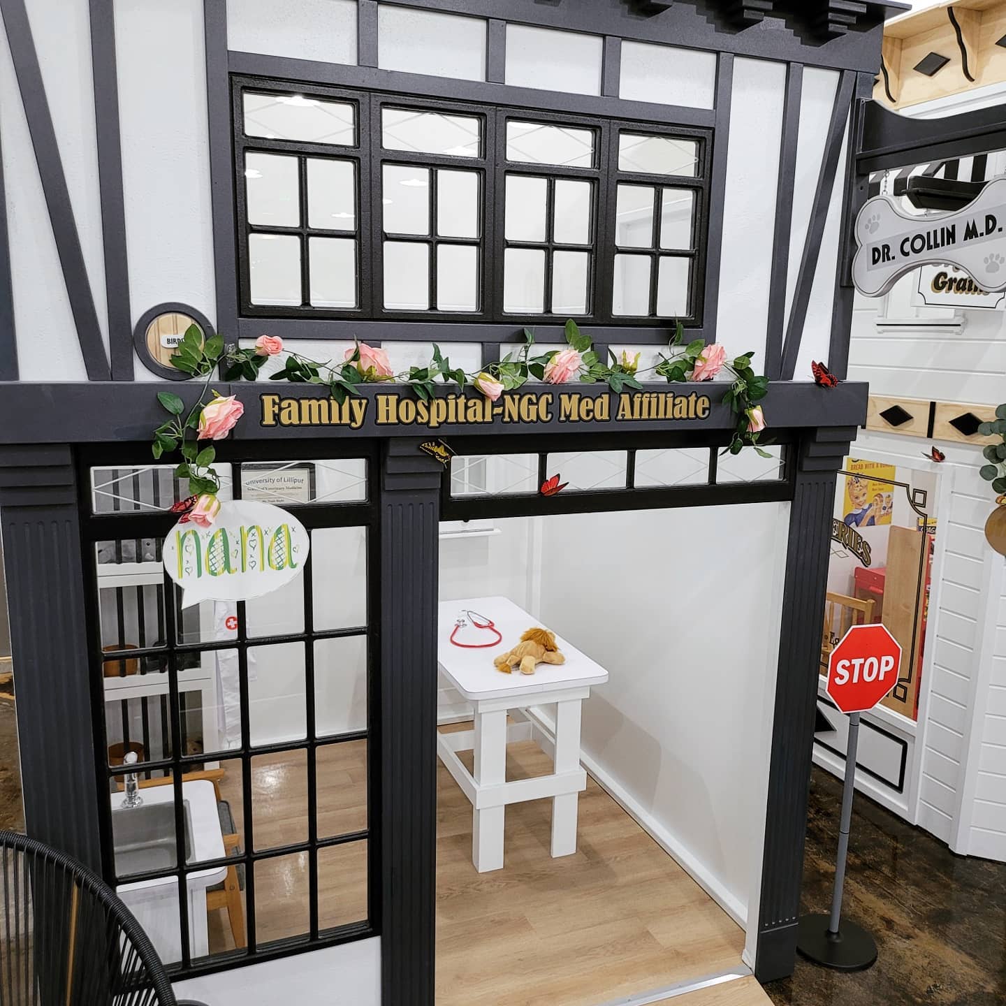 Custom colors shown on this Main Street Animal Hospital located in a play town cafe.